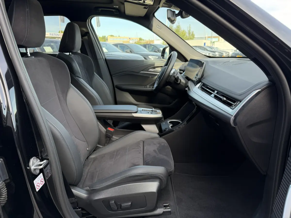 sDrive20i M Sport Panoramadak Trekhaak Elek. Stoelverstelling Carplay Keyless Entry