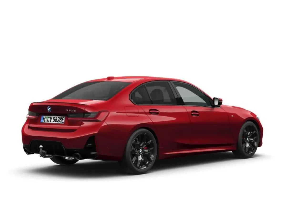 M Sport Edition | M Sportpakket Pro | Comfort Pack | innovation Pack | Panoramadak | Trekhaak
