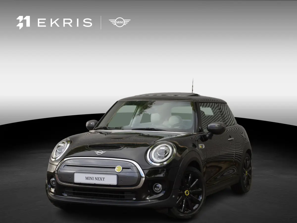 3-deurs | Trim XL | 17" LM Cosmos Spoke zwart | Glazen panoramadak | Harman Kardon HiFi Sound system | MINI Head-Up Display