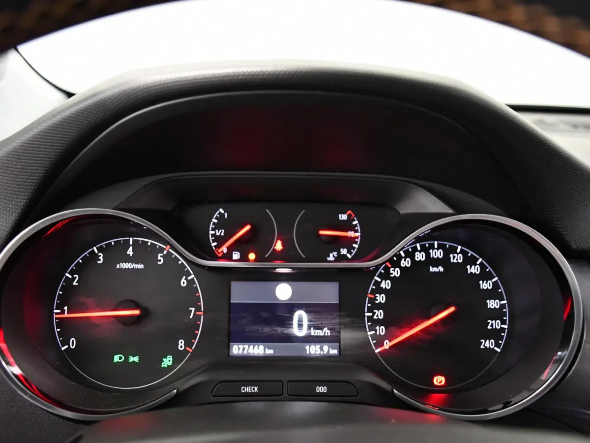 1.2 Turbo Innovation | Navigatie | Climate Control | Keyless Entry |