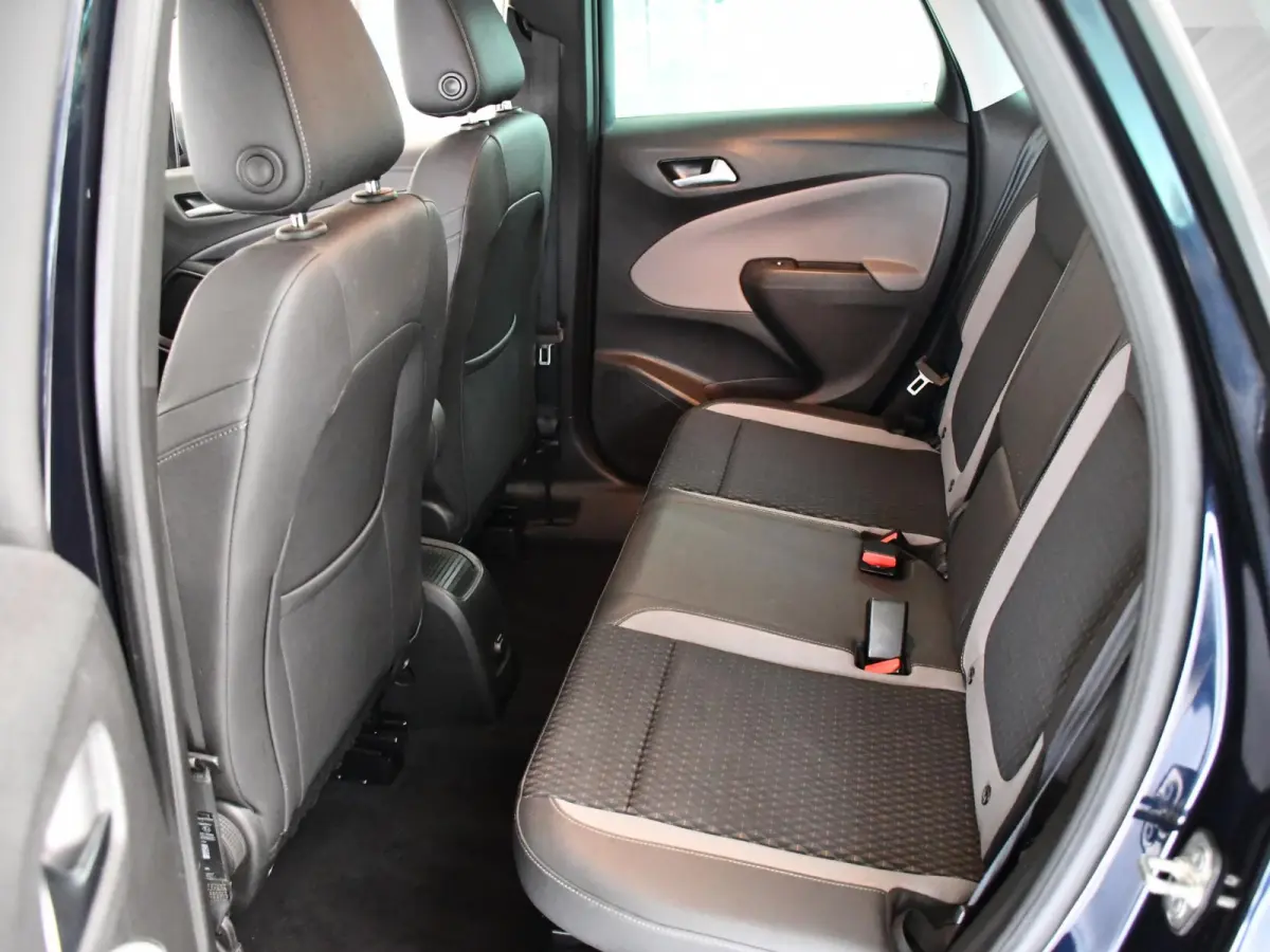 1.2 Turbo Innovation | Navigatie | Climate Control | Keyless Entry |