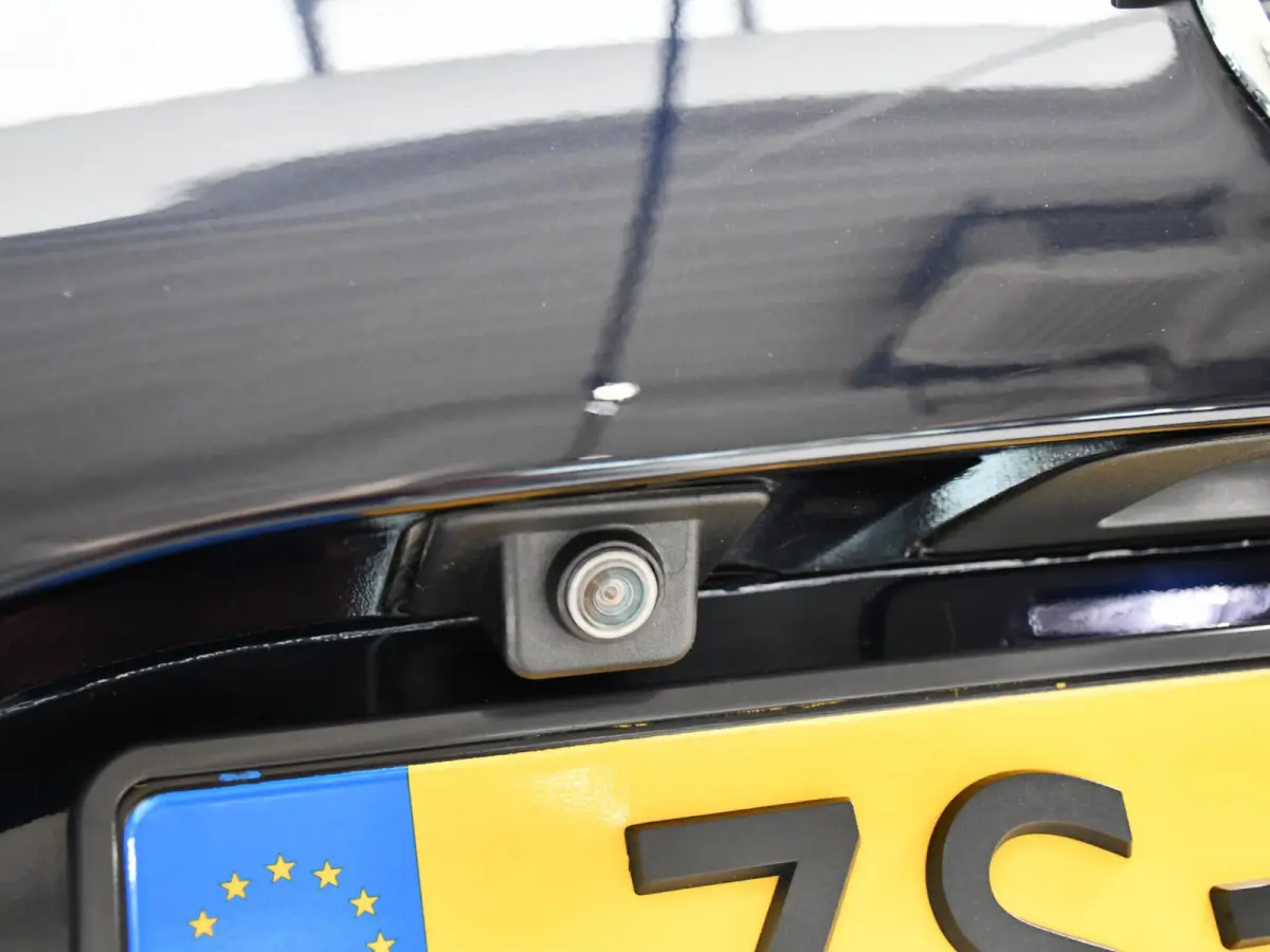 1.2 Turbo Innovation | Navigatie | Climate Control | Keyless Entry |