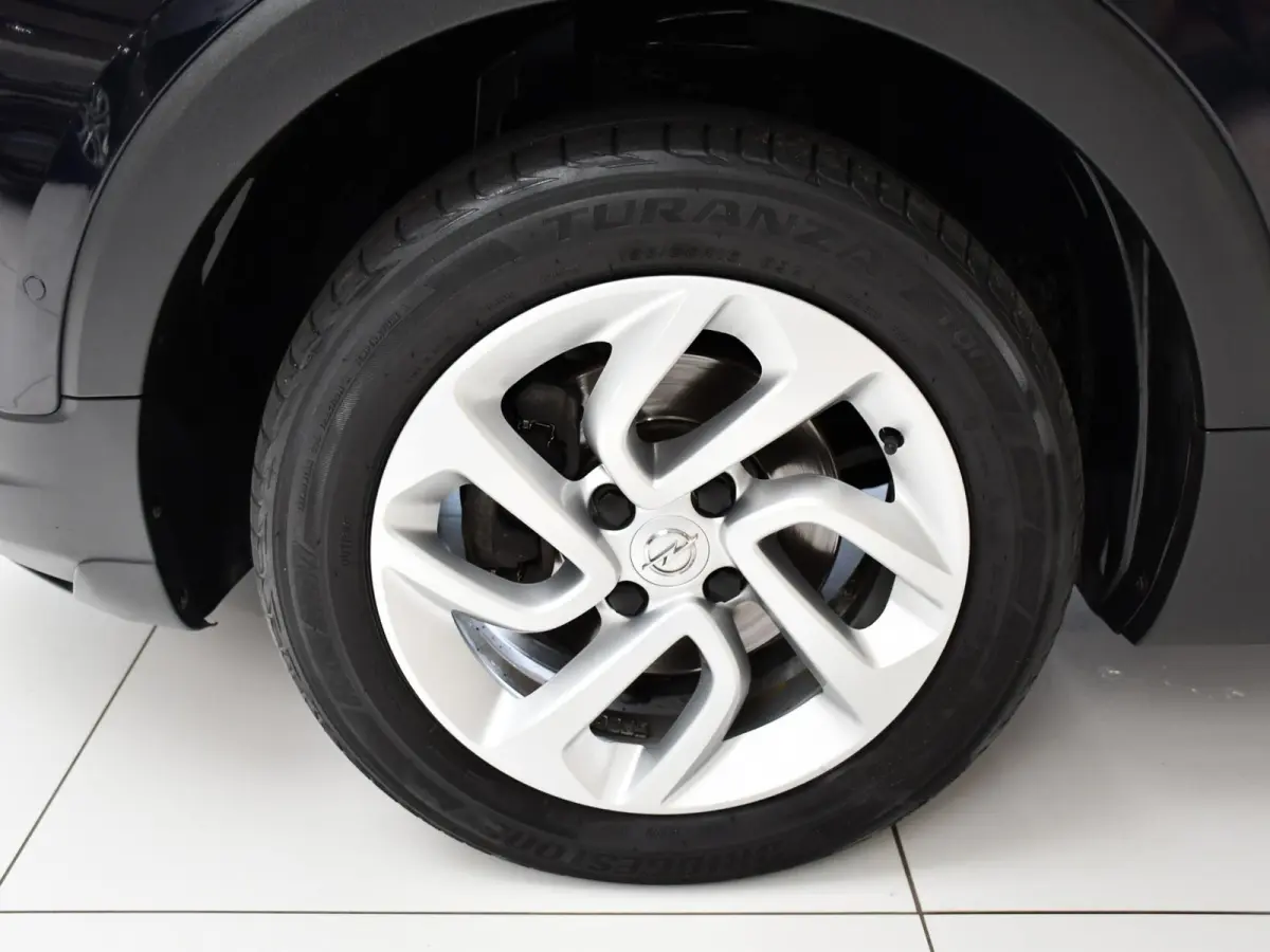 1.2 Turbo Innovation | Navigatie | Climate Control | Keyless Entry |