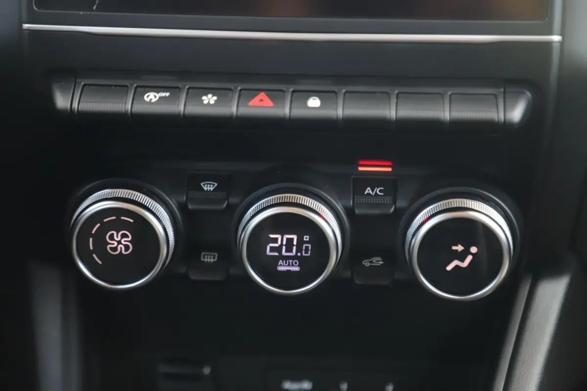 1.0 TCe 90 techno Navigatie Achteruitrijcamera Half Leder Carplay Android Climate Cruise Control