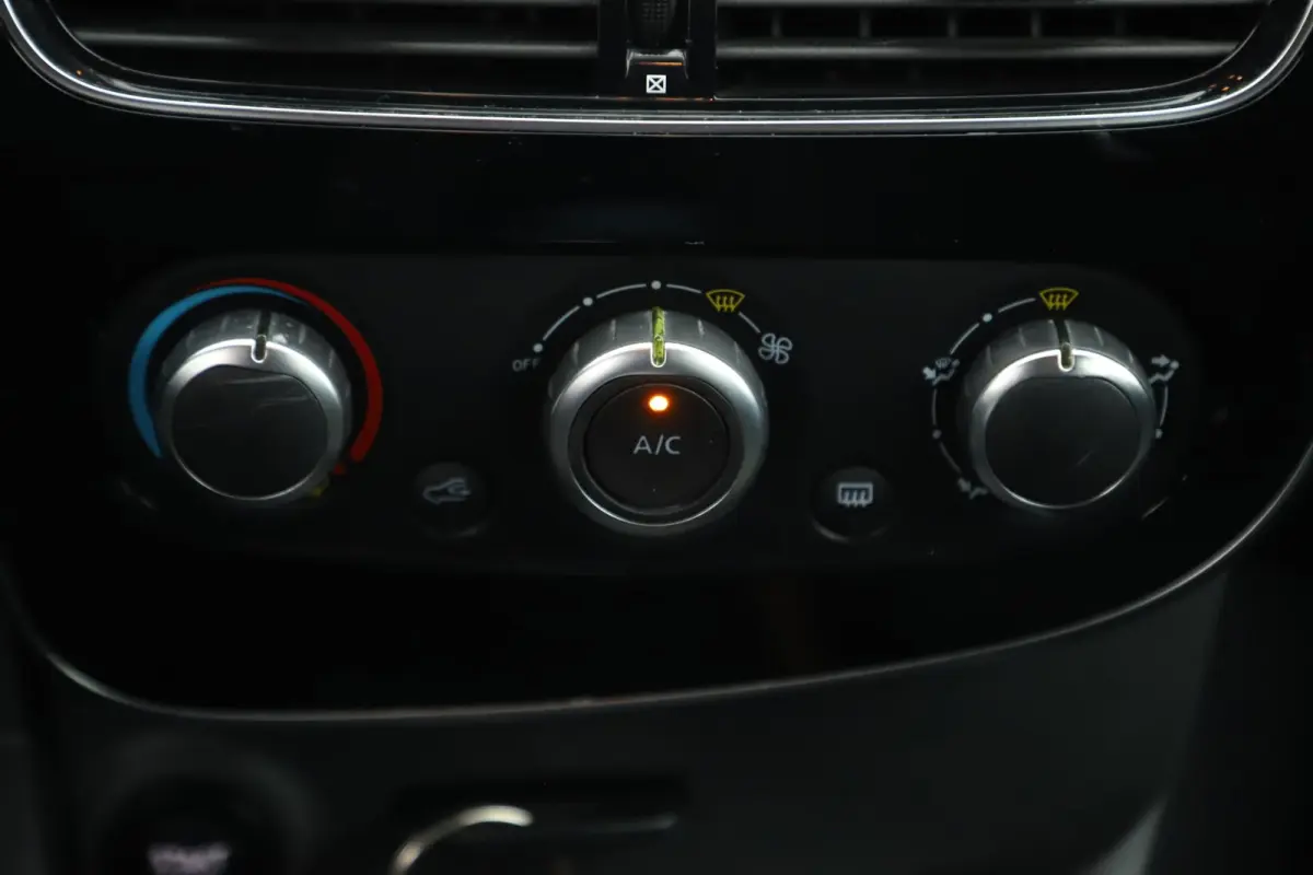 0.9 TCe Zen |NAP|LED| Navigatie Bluetooth Airco Cruise Control
