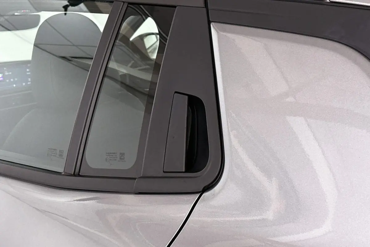 1.2 e-Hybrid Altitude Camera Apple CarPlay Climate Control