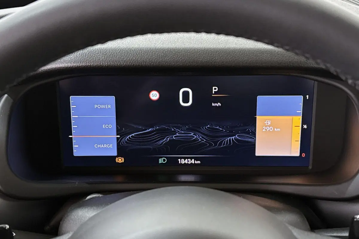 1.2 e-Hybrid Altitude Camera Apple CarPlay Climate Control