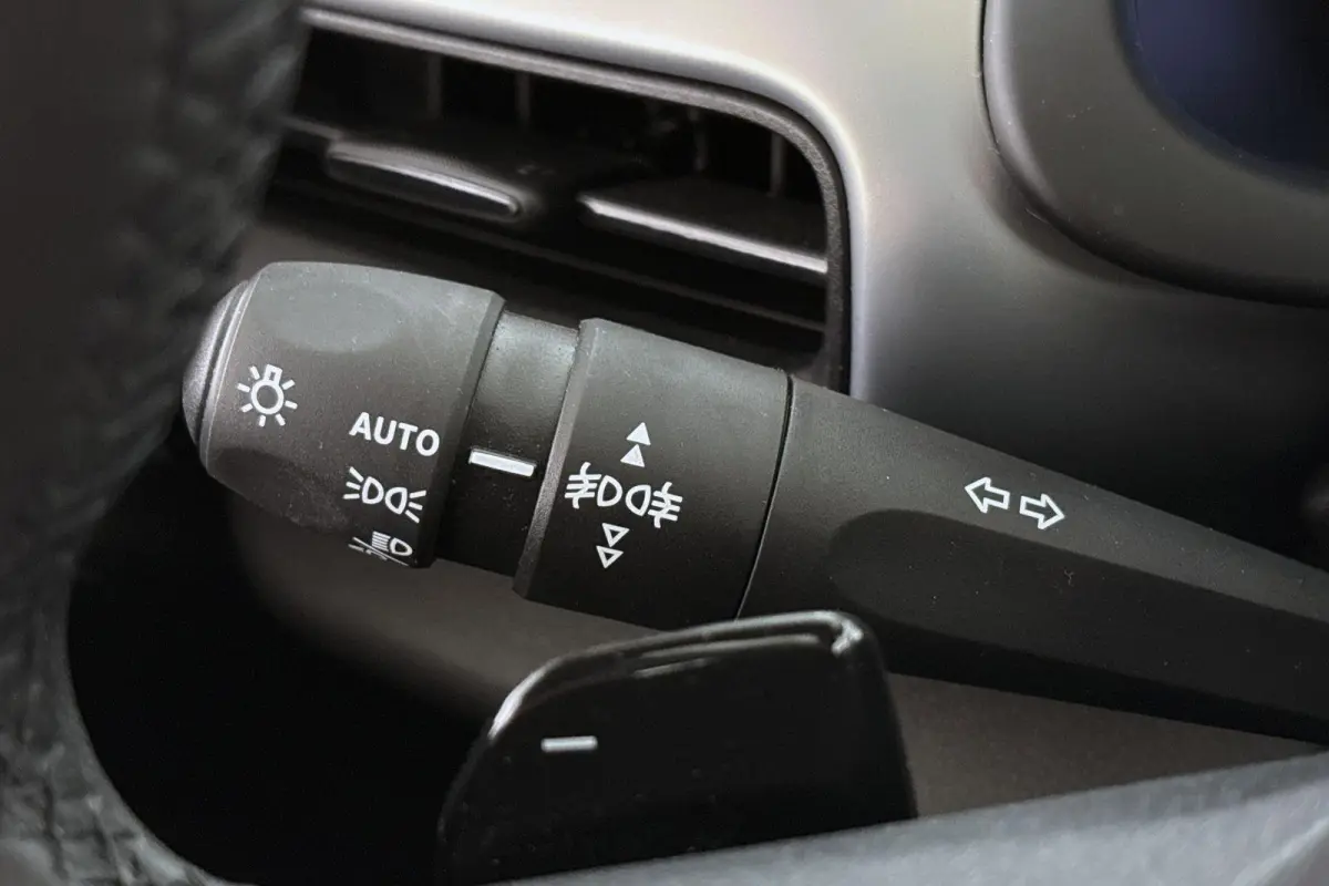 1.2 e-Hybrid Altitude Camera Apple CarPlay Climate Control