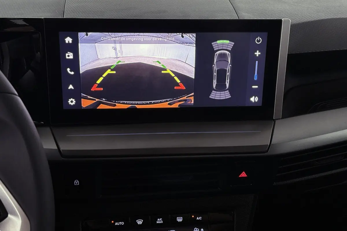 1.2 Turbo Hybrid GS Camera Apple CarPlay Clima