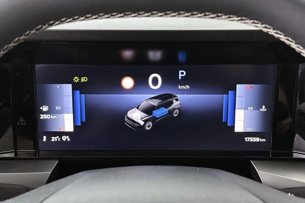 1.2 Turbo Hybrid GS Camera Apple CarPlay Clima
