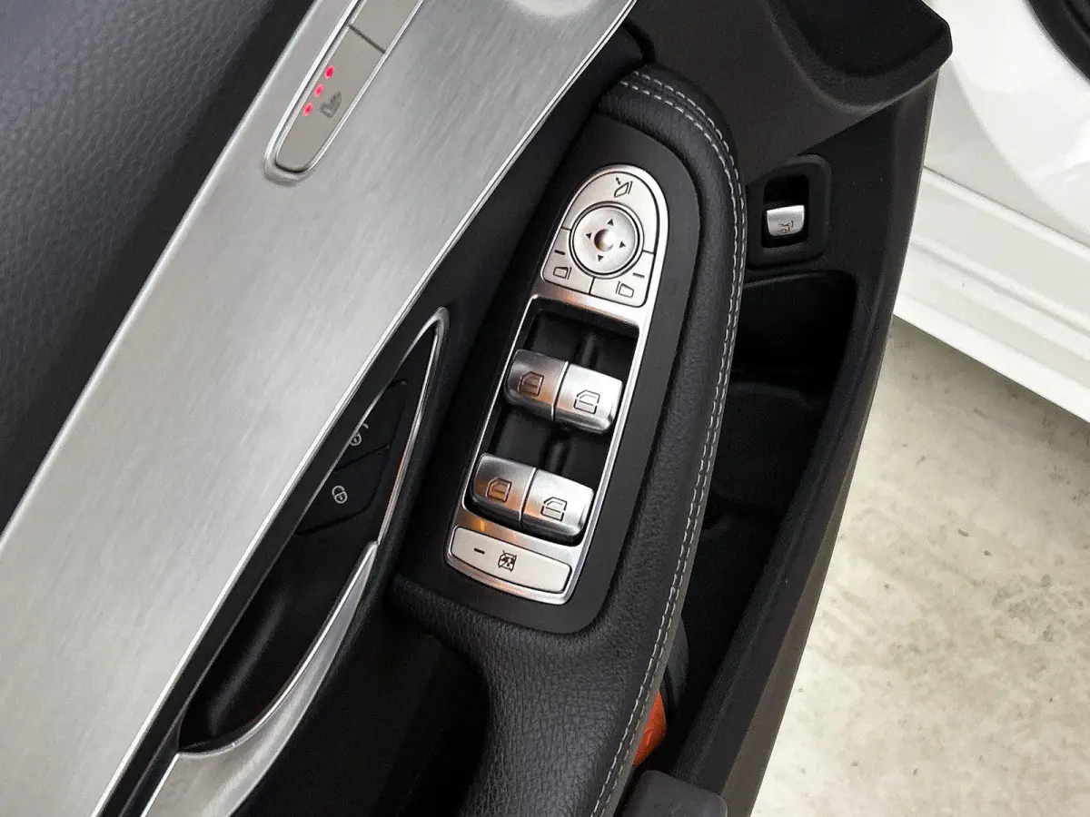 180 Sport Edition Premium Plus AMG Styling | Automaat | Panoramadak | Achteruitrijcamera | Stoelverwarming | Trekhaak |