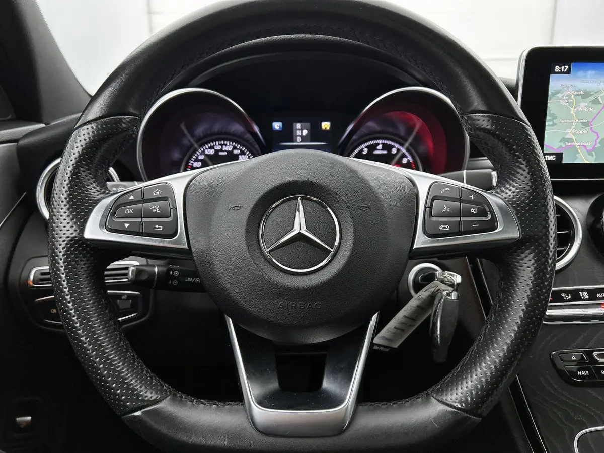 180 Sport Edition Premium Plus AMG Styling | Automaat | Panoramadak | Achteruitrijcamera | Stoelverwarming | Trekhaak |