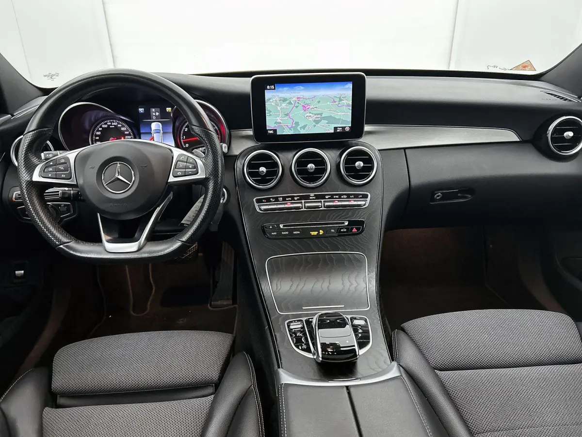 180 Sport Edition Premium Plus AMG Styling | Automaat | Panoramadak | Achteruitrijcamera | Stoelverwarming | Trekhaak |