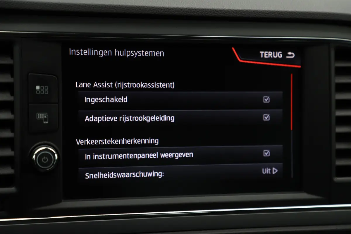 1.0 TSI Style Ultimate Edition Virtual Cockpit Full LED Beats Audio Navigatie Achteruitrijcamera Carplay Android Clima Stoelverwarming Cruise Control Lane Assist