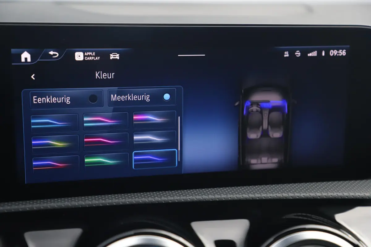 180 AMG Line Night Pakket Automaat Panoramadak 19 inch Keyless Sfeerverlichting Burmester Carplay Navigatie Camera Half Leder Stoelverwarming NAP! Dealer onderhouden!