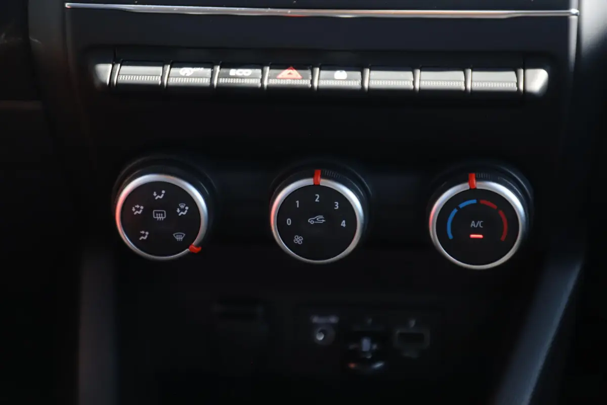 1.0 TCe 90 Equilibre Navigatie Carplay Android Airco Cruise Control Parkeersensor Rijstrooksensor LED