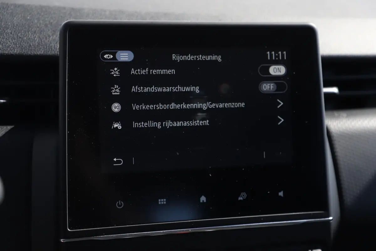 1.0 TCe 90 Equilibre Navigatie Carplay Android Airco Cruise Control Parkeersensor Rijstrooksensor LED
