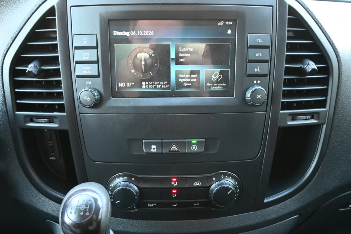 116 CDI L2 DC LED, Apple Carplay/Android Auto