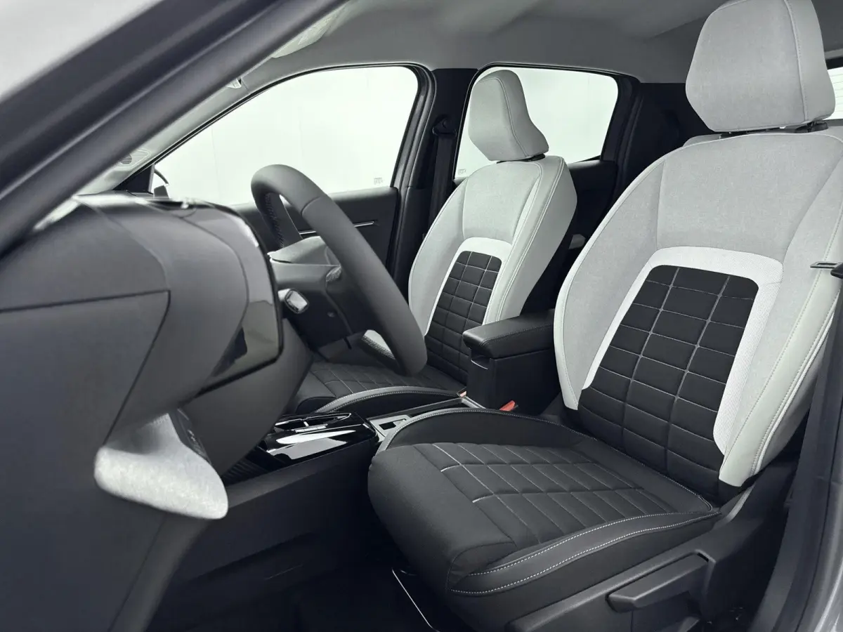 Max 113pk Comfort Range 44 kWh | Navigatie | Accu 99% | Climate Control | Apple Carplay/Android Auto | Achteruitrijcamera |