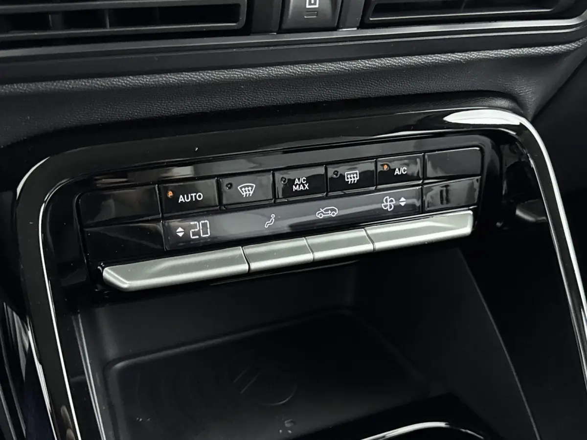 Max 113pk Comfort Range 44 kWh | Navigatie | Accu 99% | Climate Control | Apple Carplay/Android Auto | Achteruitrijcamera |