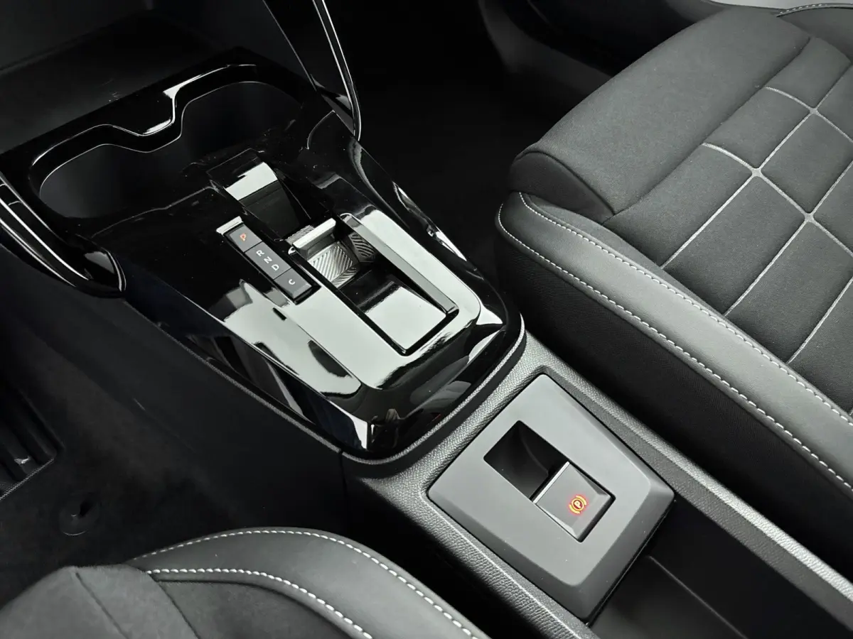Max 113pk Comfort Range 44 kWh | Navigatie | Accu 99% | Climate Control | Apple Carplay/Android Auto | Achteruitrijcamera |
