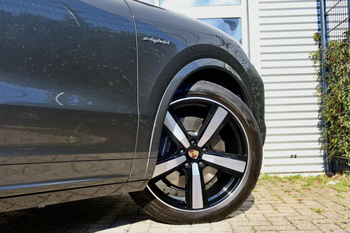 3.0 E-Hybrid | Pano | Stoelvent. | Bijrijd. Disp | Soft Close