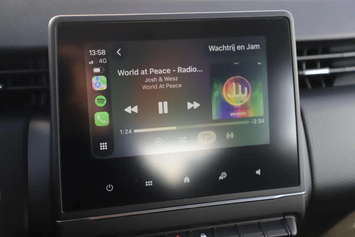 1.0 TCe 90 Equilibre Navigatie Carplay Android Climate Cruise Control Rijstrooksensor Parkeersensor All-season banden!