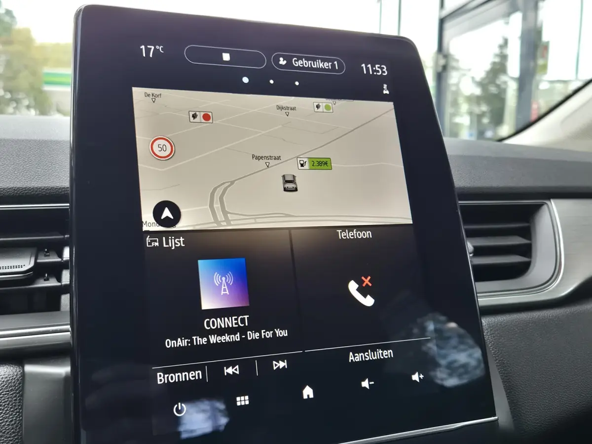 PHEV 1.6 E-Tech Plug-in Hybrid 160 Intens | Trekhaak | Navigatie | Climate Control | Cruise Control | Parkeersensoren + Camera | Licht metalen velgen