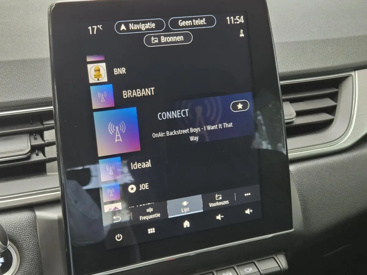PHEV 1.6 E-Tech Plug-in Hybrid 160 Intens | Trekhaak | Navigatie | Climate Control | Cruise Control | Parkeersensoren + Camera | Licht metalen velgen