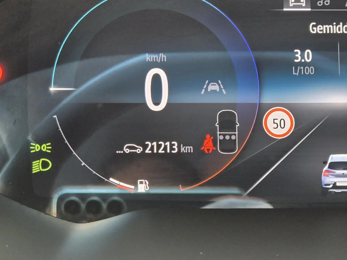 PHEV 1.6 E-Tech Plug-in Hybrid 160 Intens | Trekhaak | Navigatie | Climate Control | Cruise Control | Parkeersensoren + Camera | Licht metalen velgen
