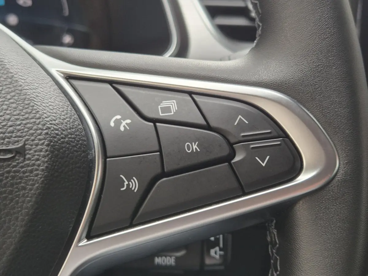 PHEV 1.6 E-Tech Plug-in Hybrid 160 Intens | Trekhaak | Navigatie | Climate Control | Cruise Control | Parkeersensoren + Camera | Licht metalen velgen