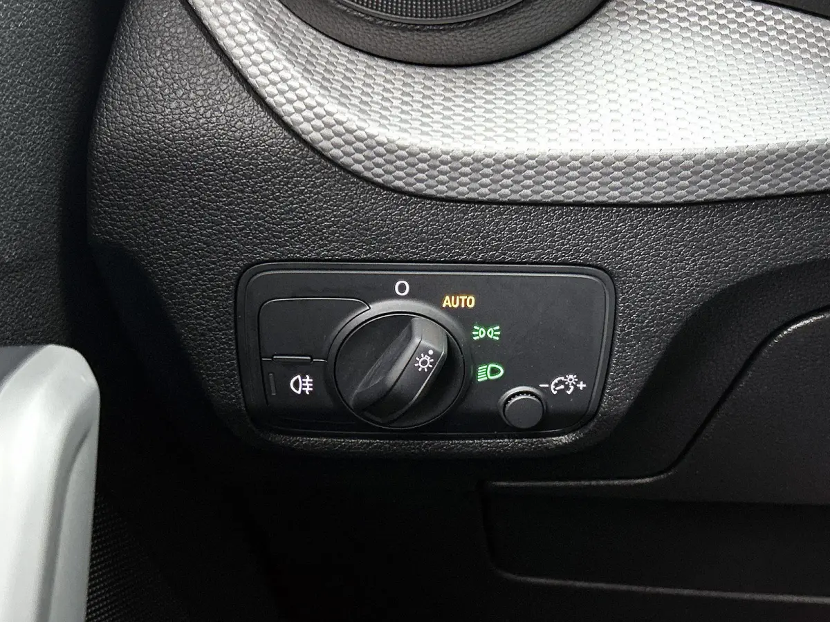 30 TFSI Pro Line 110 PK | Trekhaak | Camera | Adaptive Cruise Control | Lichtmetalen velgen |