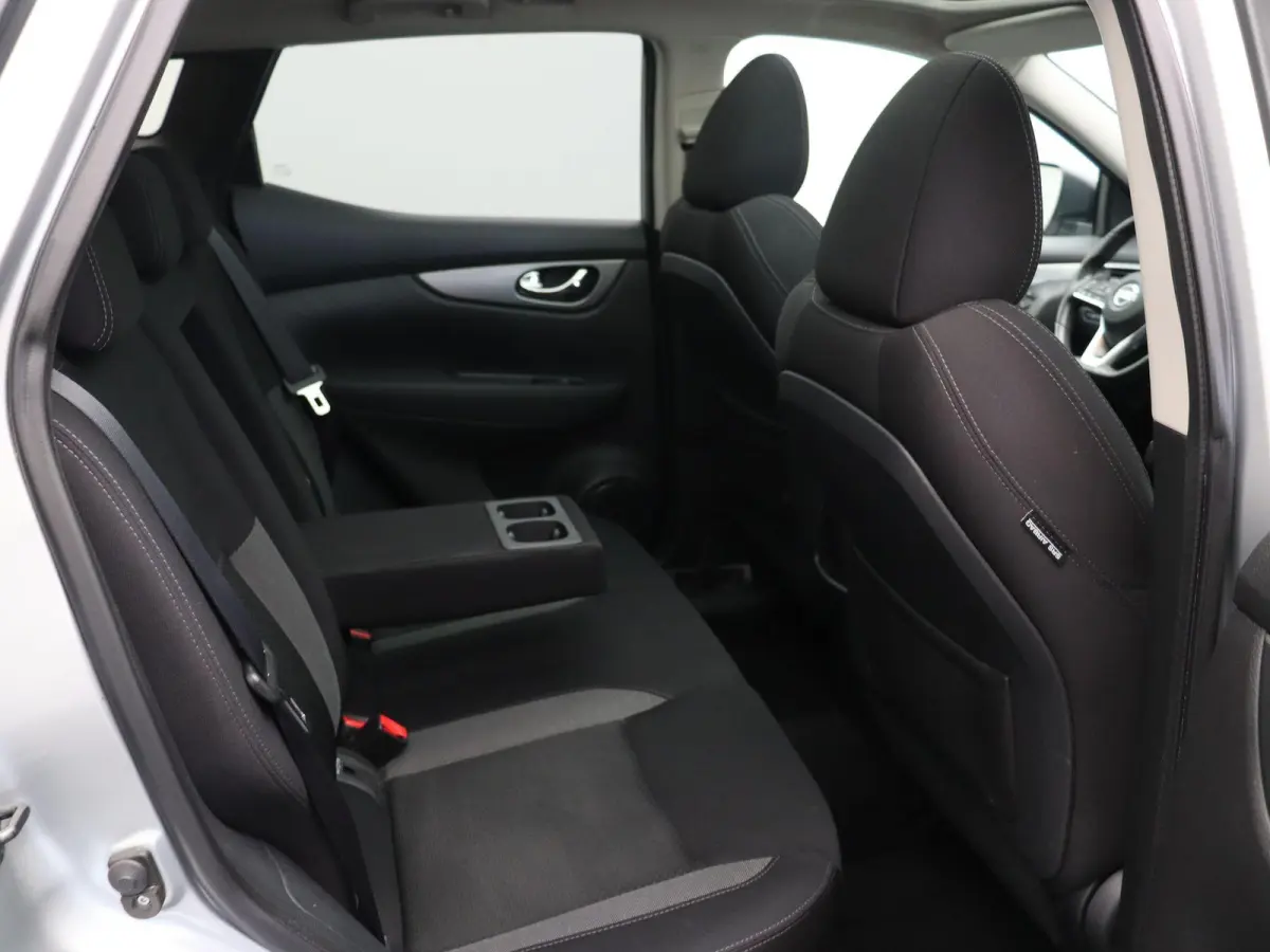158pk DIG-T N-Connecta | Panorama dak | Trekhaak | Climate Control | Cruise Control |