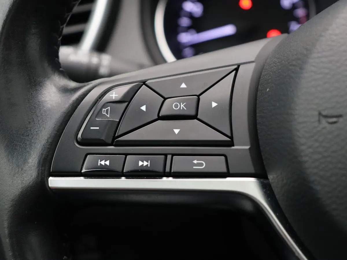 158pk DIG-T N-Connecta | Panorama dak | Trekhaak | Climate Control | Cruise Control |