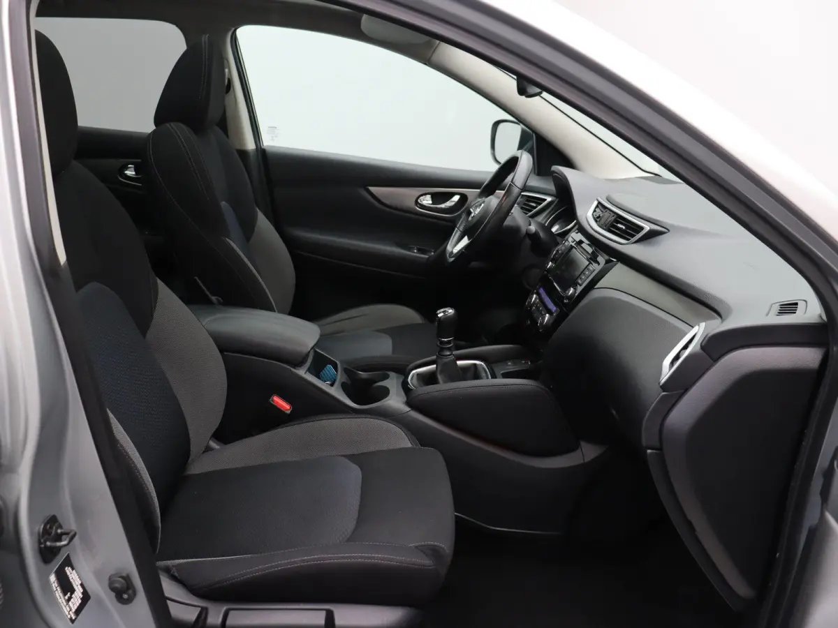 158pk DIG-T N-Connecta | Panorama dak | Trekhaak | Climate Control | Cruise Control |