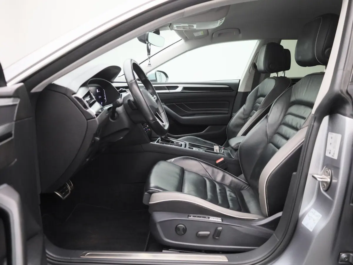 1.4 eHybrid Elegance Shooting Brake | Achteruitrijcamera | Apple Carplay | Virtual Cockpit | Stoelverwarming | Navigatie | Keyless |