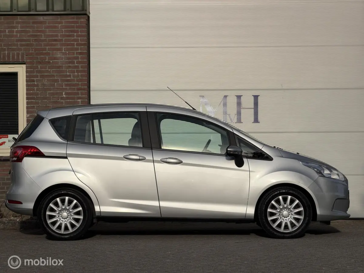1.6 TI-VCT Style Automaat ORG NED 3DE EIG Airco Navi Bluetooth