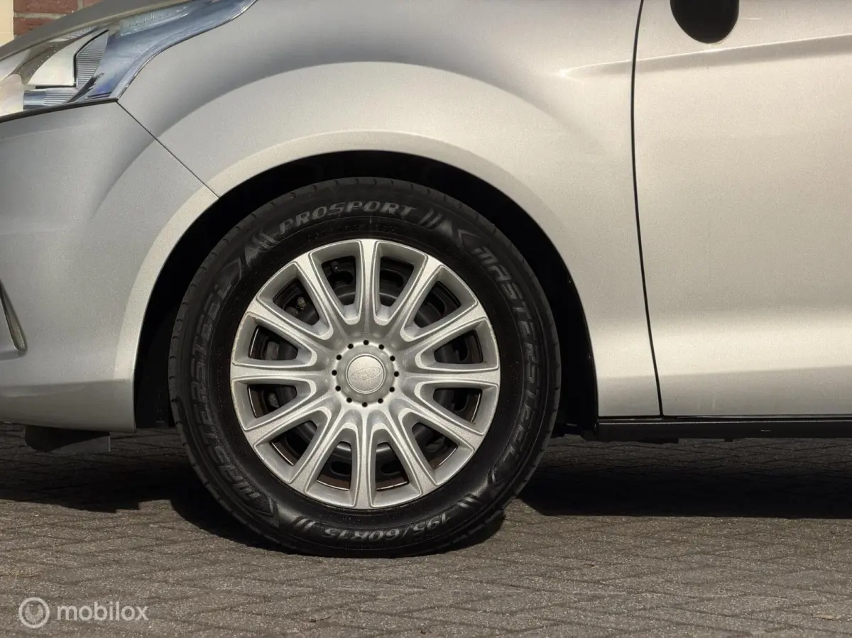 1.6 TI-VCT Style Automaat ORG NED 3DE EIG Airco Navi Bluetooth