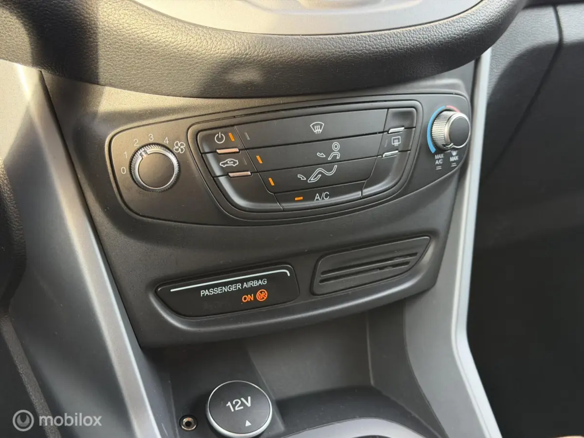 1.6 TI-VCT Style Automaat ORG NED 3DE EIG Airco Navi Bluetooth