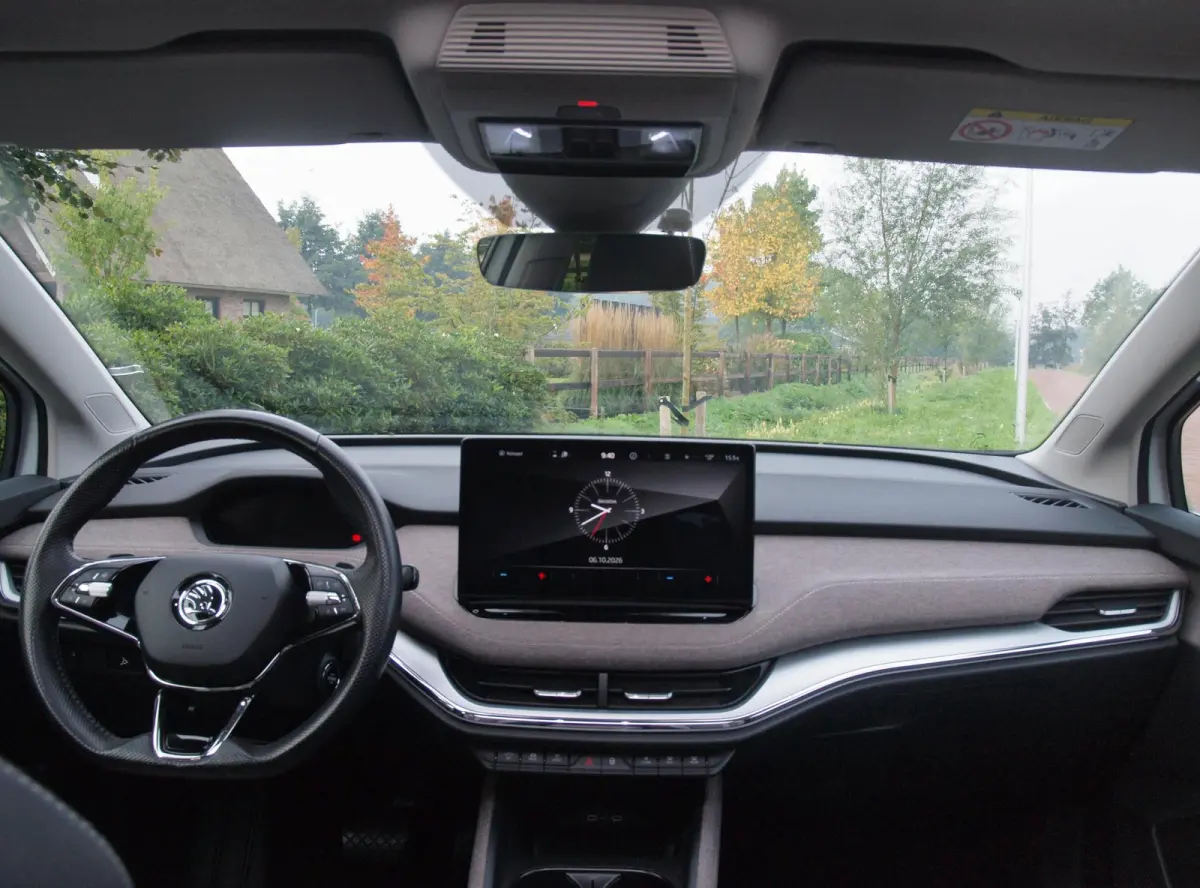 80 | SOH 91% | Panoramadak | Trekhaak | Camera | Sfeerverlichting | Apple Carplay | NL-Auto |