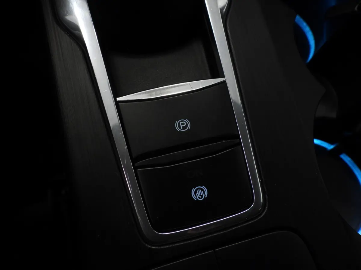 2.5 PHEV Plug-In ST-Line X TREKH./NAVI/LED/B&O/HEAD-UP/18"LMV!