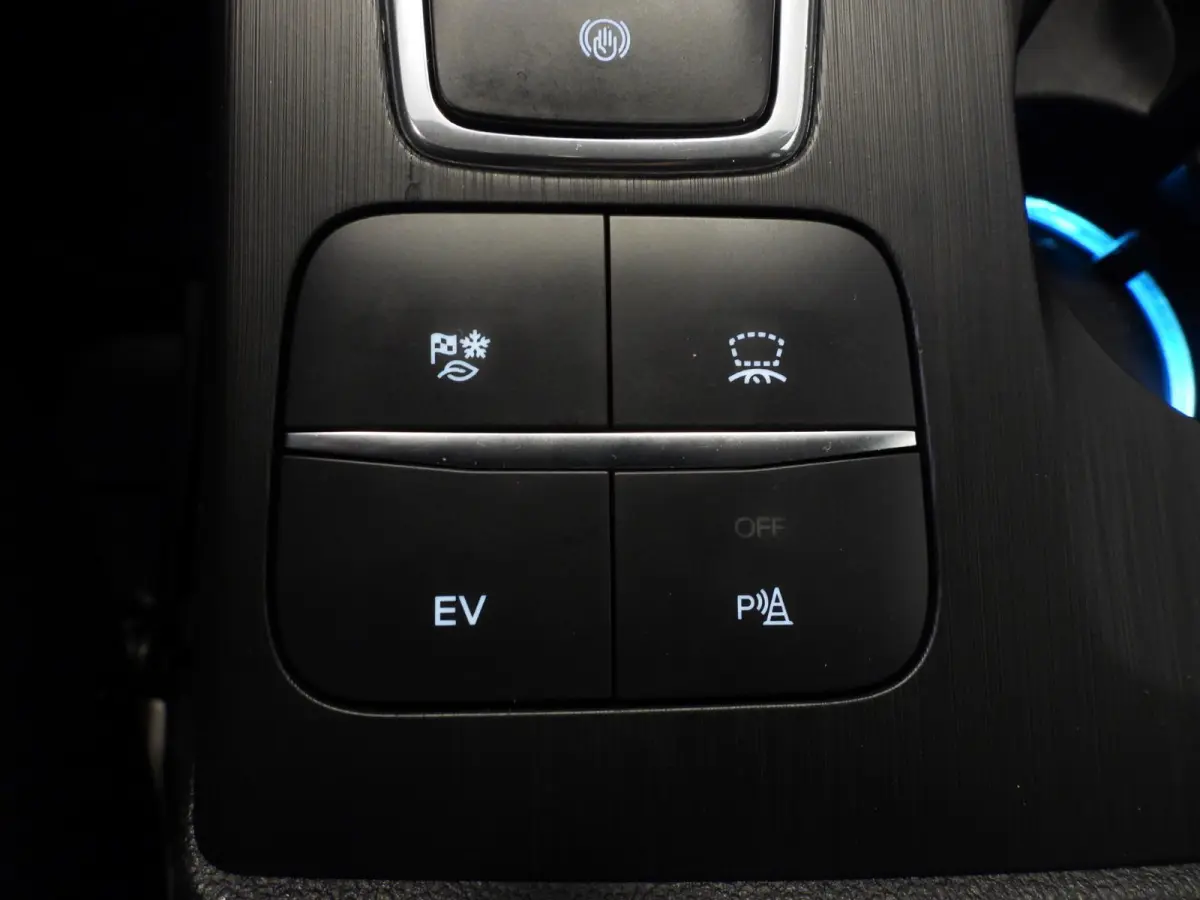 2.5 PHEV Plug-In ST-Line X TREKH./NAVI/LED/B&O/HEAD-UP/18"LMV!