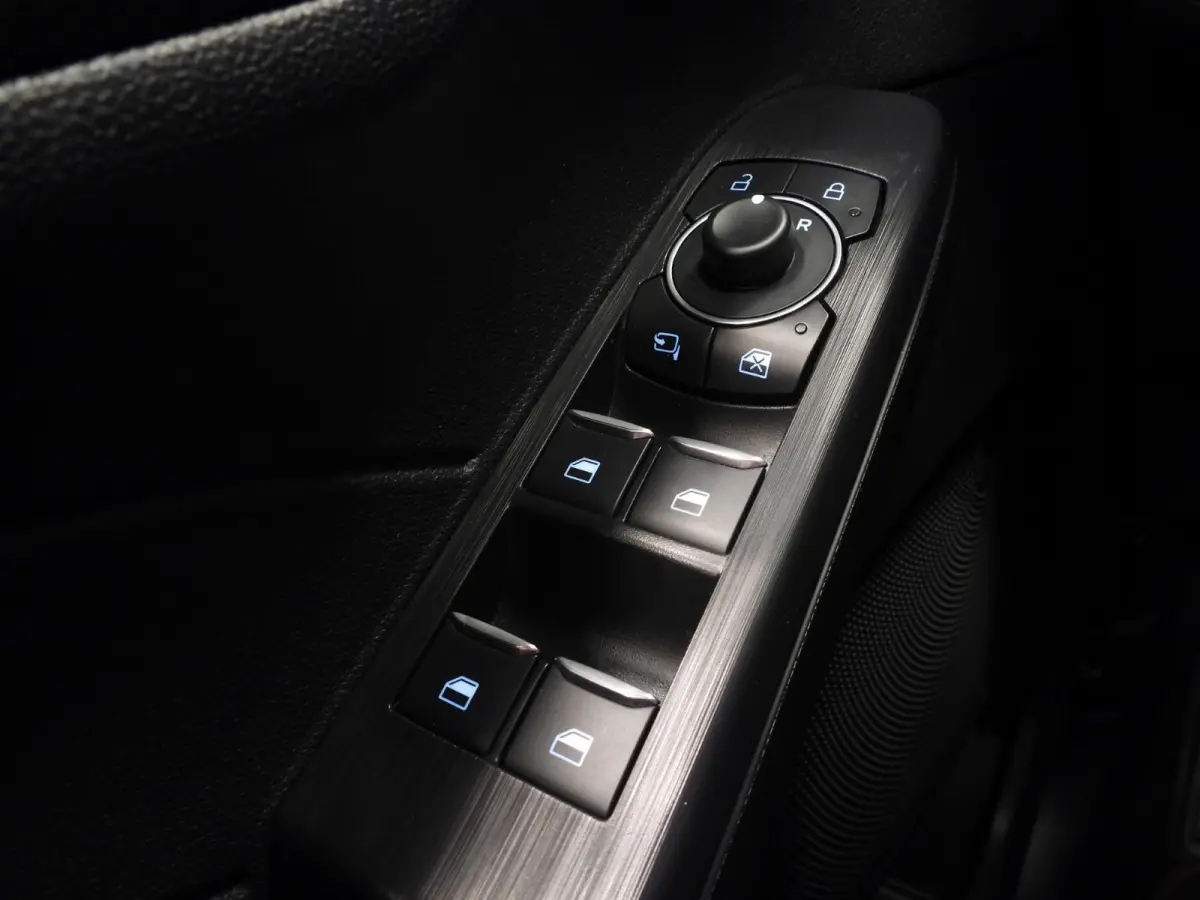 2.5 PHEV Plug-In ST-Line X TREKH./NAVI/LED/B&O/HEAD-UP/18"LMV!