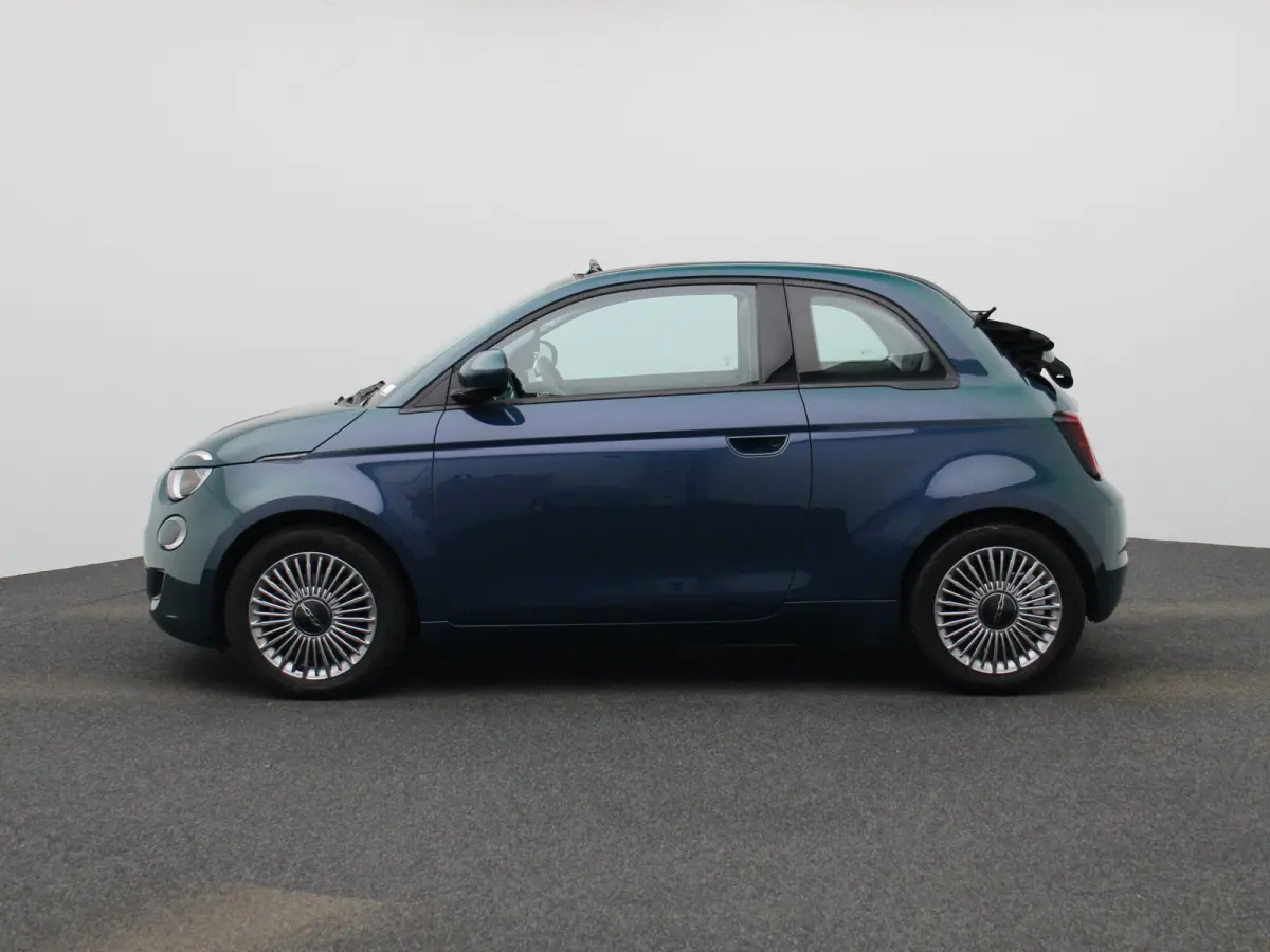C 500e 42 kWh Icon | SOH 94.5% | ACHTERUITRIJCAMERA | APPLE CARPLAY - ANDROID AUTO | STOELVERWARMING | CRUISE CONTROL | CLIMATE CONTROL |