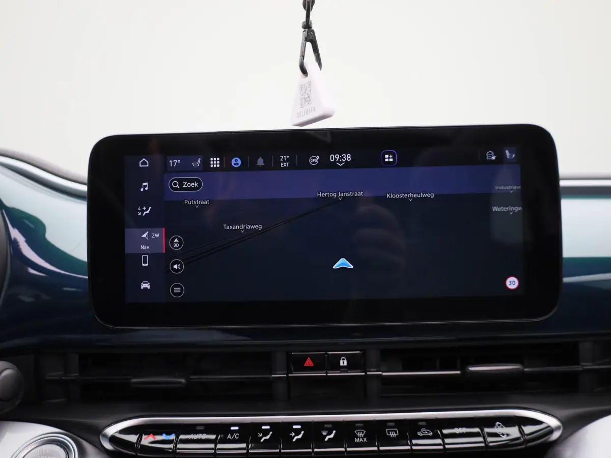 C 500e 42 kWh Icon | SOH 94.5% | ACHTERUITRIJCAMERA | APPLE CARPLAY - ANDROID AUTO | STOELVERWARMING | CRUISE CONTROL | CLIMATE CONTROL |