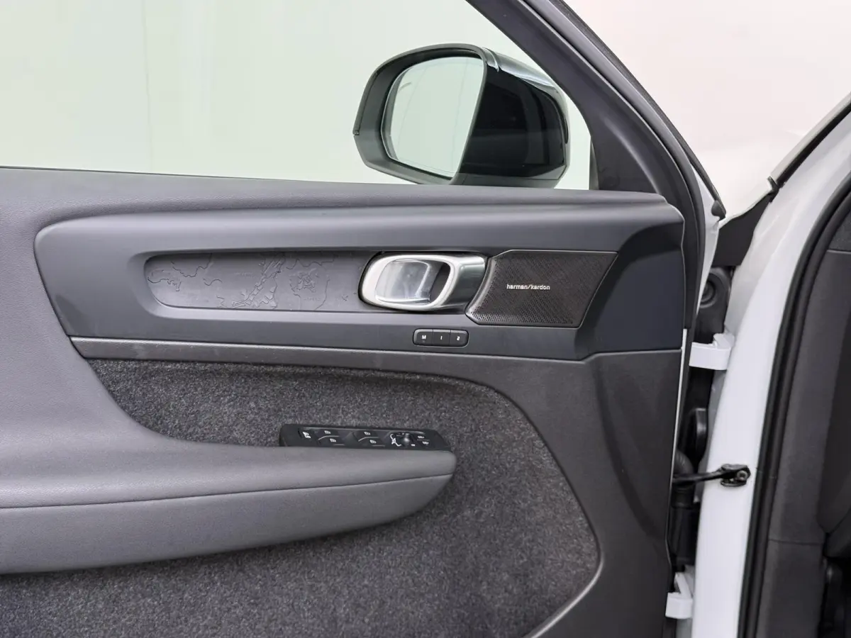 Ultimate 70 kWh SOH 95% | 360 CAMERA | STOEL STUURVERWARMING | MEM. SEAT | ELEK. STOEL | PANO | RIJKLAARPRIJS INCL. 12 MND BOVAG GARANTIE! | KEYLESS + DODEHOEK |