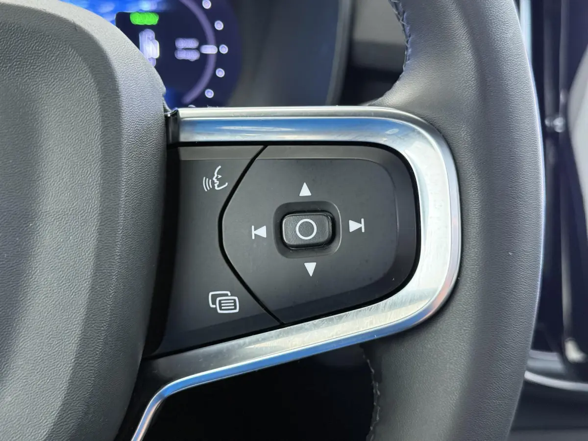 Ultimate 70 kWh SOH 95% | 360 CAMERA | STOEL STUURVERWARMING | MEM. SEAT | ELEK. STOEL | PANO | RIJKLAARPRIJS INCL. 12 MND BOVAG GARANTIE! | KEYLESS + DODEHOEK |