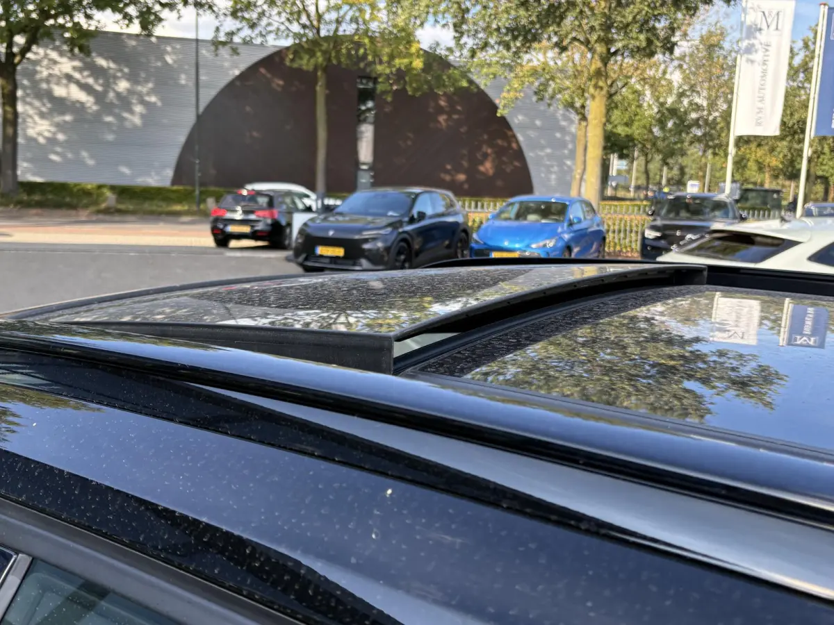 Ultimate 70 kWh SOH 95% | 360 CAMERA | STOEL STUURVERWARMING | MEM. SEAT | ELEK. STOEL | PANO | RIJKLAARPRIJS INCL. 12 MND BOVAG GARANTIE! | KEYLESS + DODEHOEK |