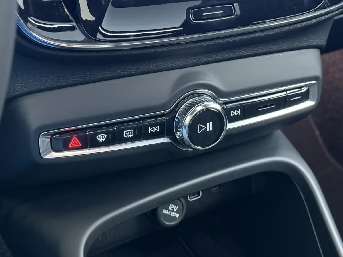 Ultimate 70 kWh SOH 95% | 360 CAMERA | STOEL STUURVERWARMING | MEM. SEAT | ELEK. STOEL | PANO | RIJKLAARPRIJS INCL. 12 MND BOVAG GARANTIE! | KEYLESS + DODEHOEK |