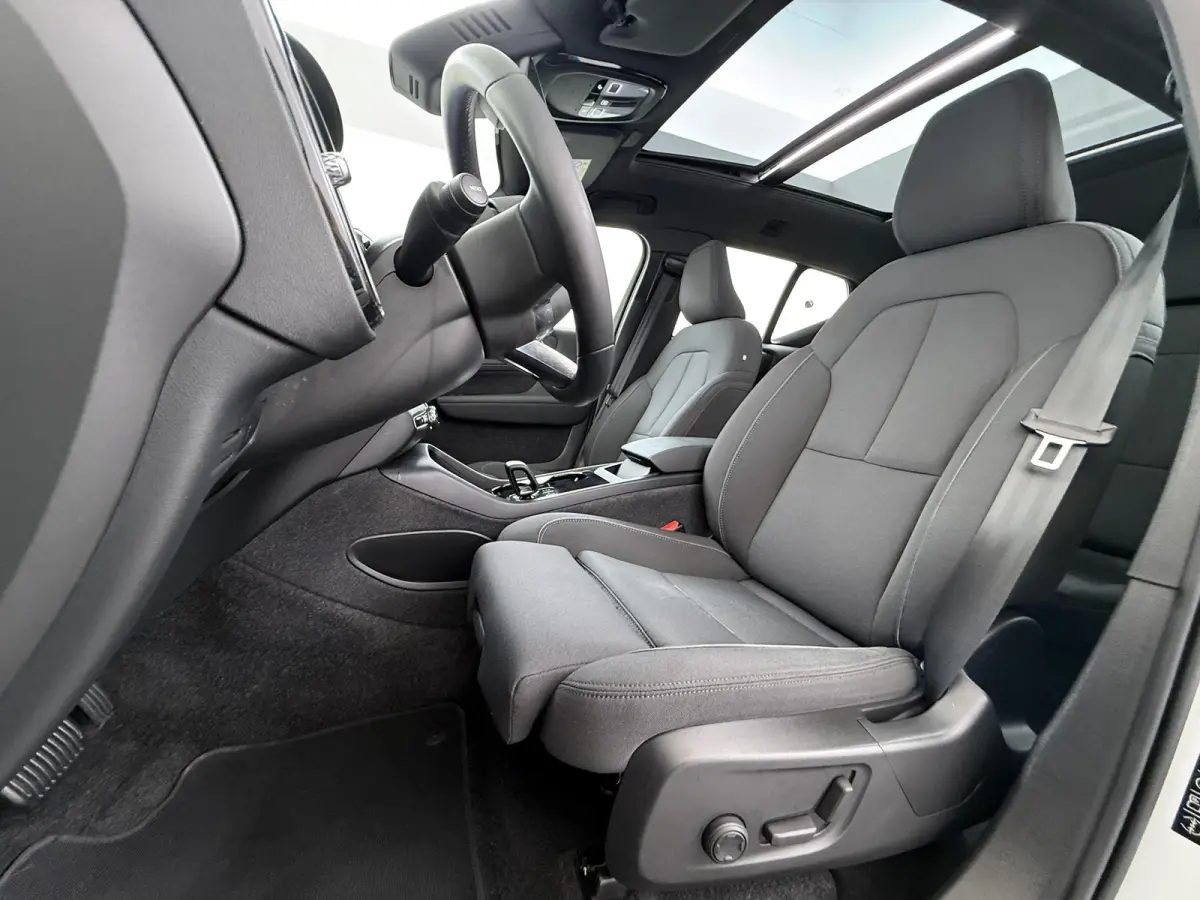 Ultimate 70 kWh SOH 95% | 360 CAMERA | STOEL STUURVERWARMING | MEM. SEAT | ELEK. STOEL | PANO | RIJKLAARPRIJS INCL. 12 MND BOVAG GARANTIE! | KEYLESS + DODEHOEK |